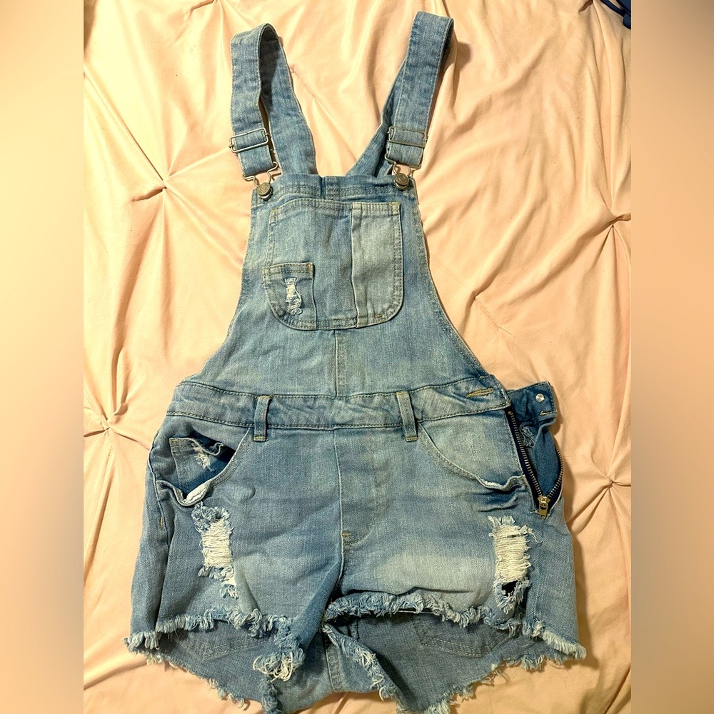 Refuge overall shorts